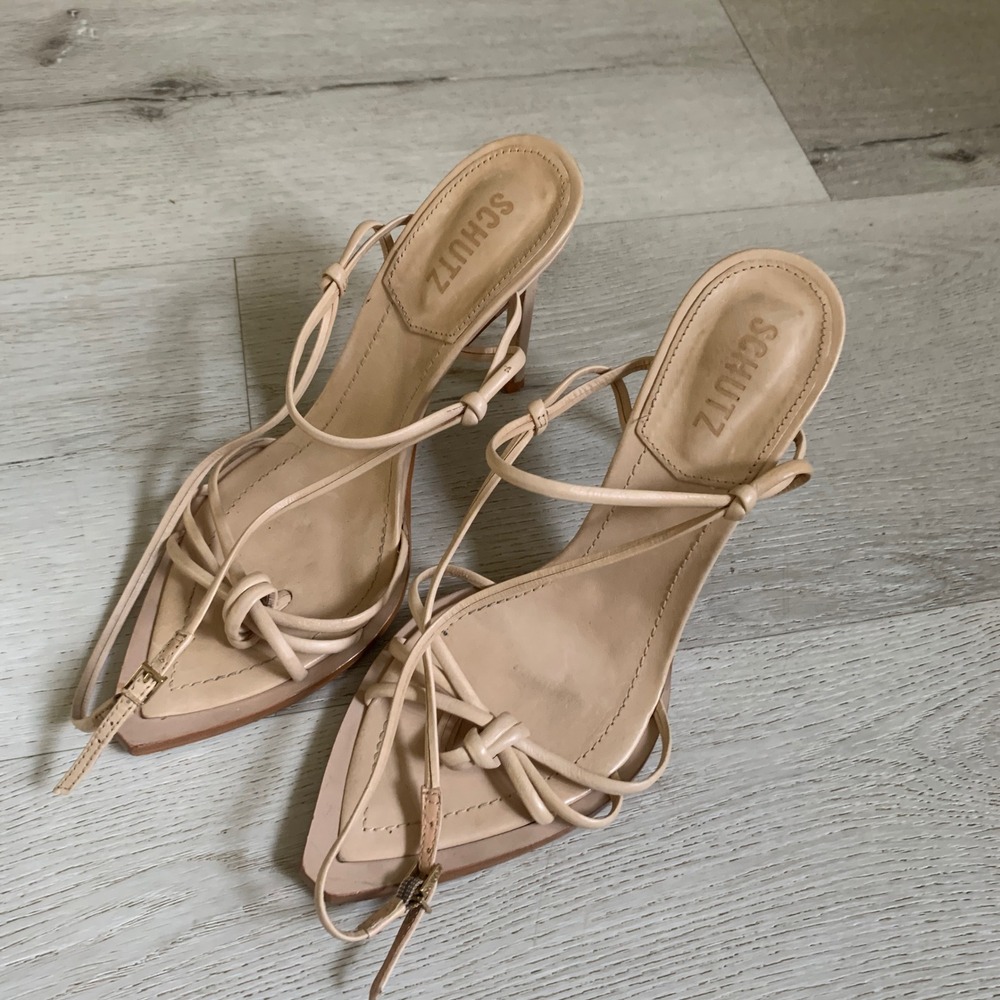 Schutz Nude Beige Strappy Leather Pointed Toe Stiletto Sandals Size 8B Brazil